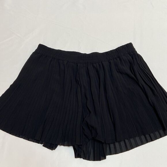 H&M Mini Pleated Skort Black Size S - Picture 3 of 8